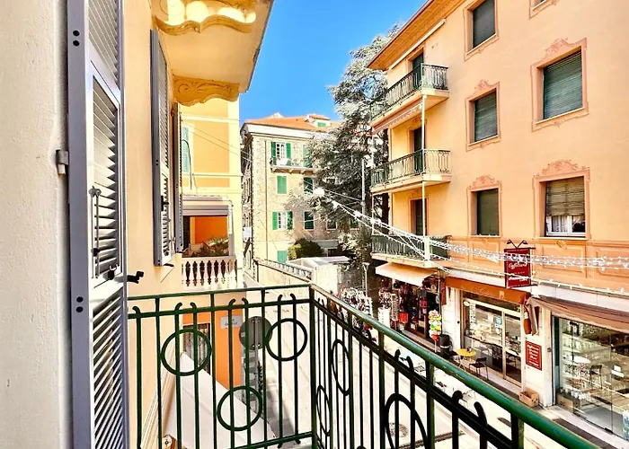 Apartamento Dimora Concept - A Due Passi Dal Mare - Free Parking *