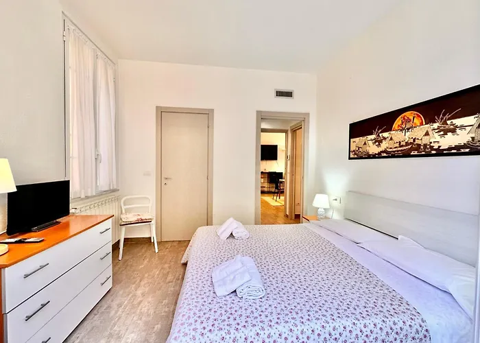 Dimora Concept - A Due Passi Dal Mare - Free Parking Apartamento *